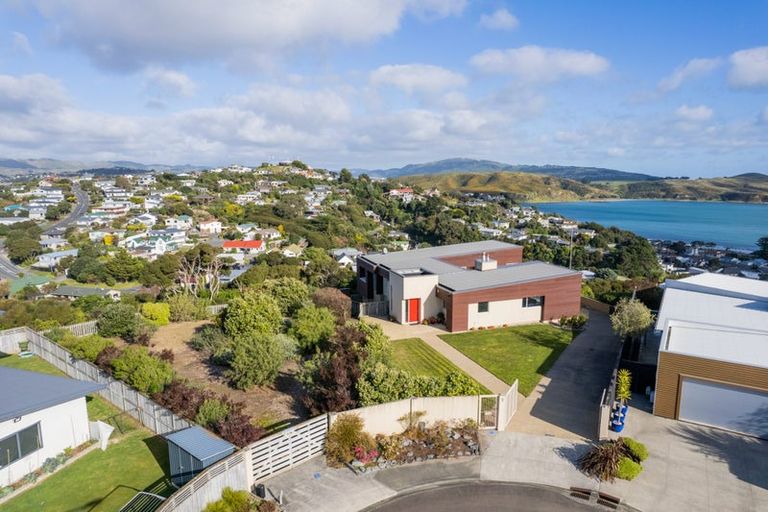 Photo of property in 7 Lily Close, Camborne, Porirua, 5026