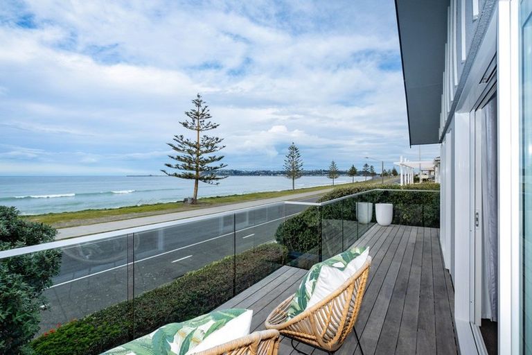 Photo of property in 86 The Esplanade, Westshore, Napier, 4110