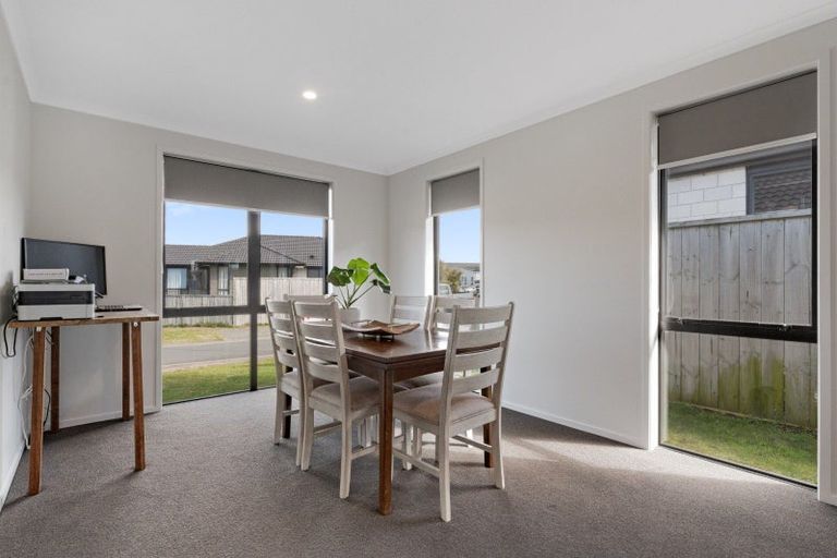 Photo of property in 27 Parkside Mews, Papamoa, 3118