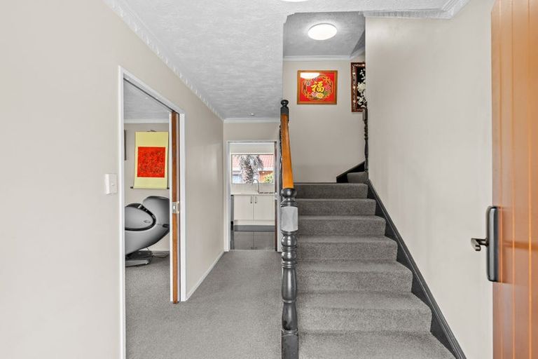 Photo of property in 207 Maidstone Road, Avonhead, Christchurch, 8042