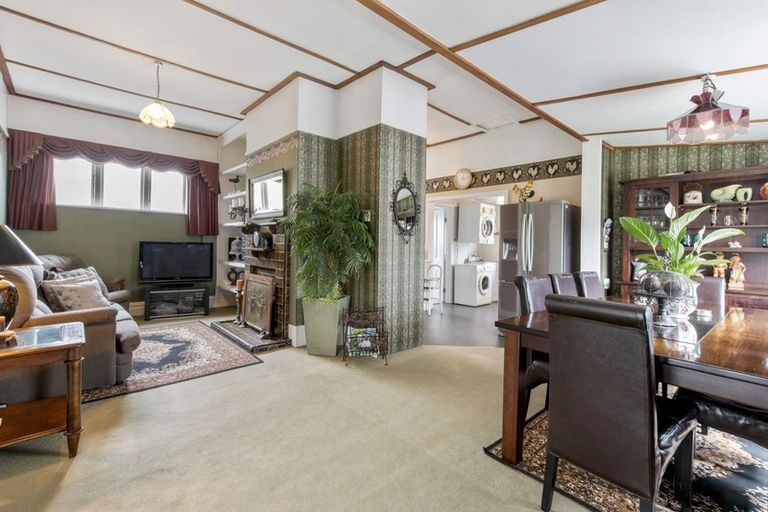 Photo of property in 165 Cambridge Street, Levin, 5510