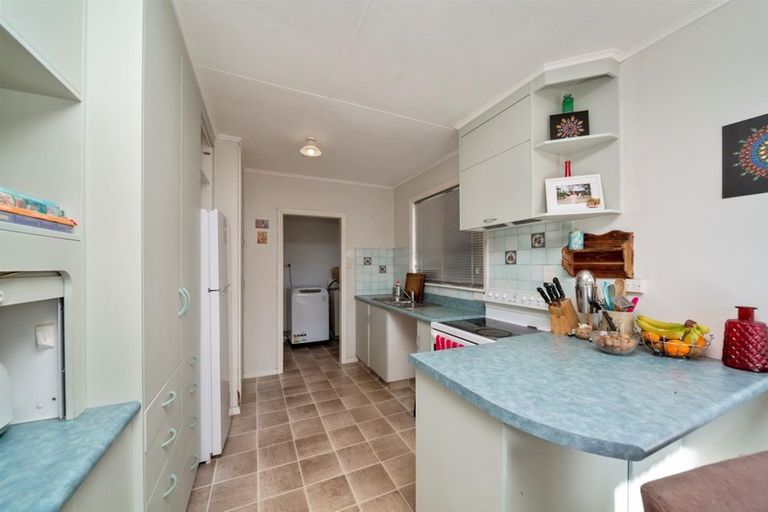 Photo of property in 21 Ramanui Avenue, Hawera, 4610