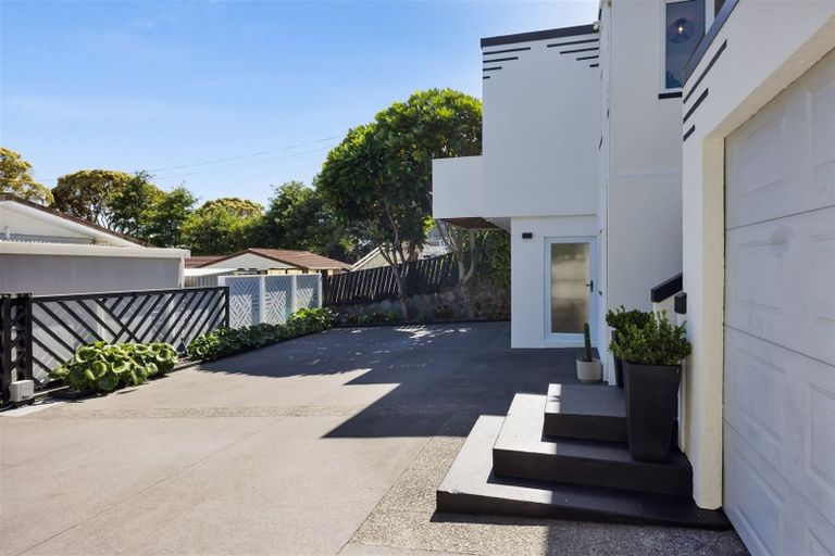 Photo of property in 26 Mclean Street, Strandon, New Plymouth, 4312
