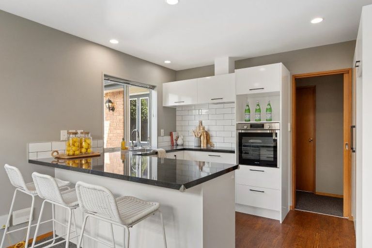 Photo of property in 29b Division Street, Riccarton, Christchurch, 8041