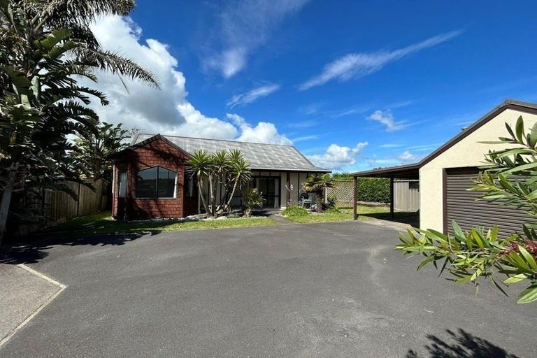 Photo of property in 698b Papamoa Beach Road, Papamoa Beach, Papamoa, 3118