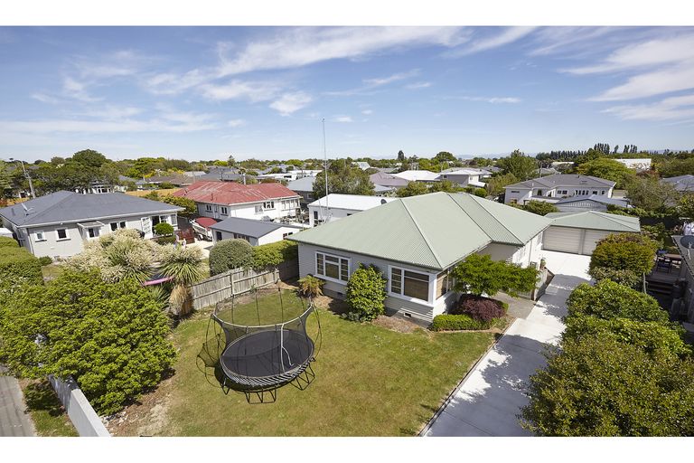 Photo of property in 157 Knowles Street, St Albans, Christchurch, 8052