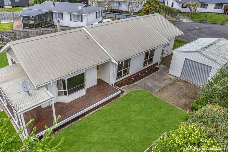 Photo of property in 3 Kirkcaldie Grove, Levin, 5510