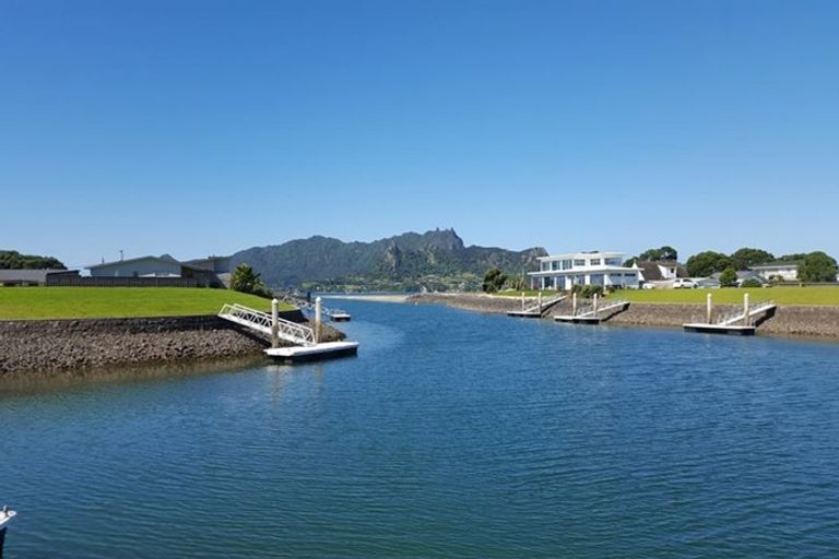 Photo of property in 7 Lanyard Place, One Tree Point, 0118