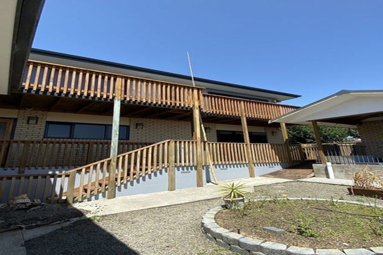 Photo of property in 12 Pah Road, Papatoetoe, Auckland, 2025