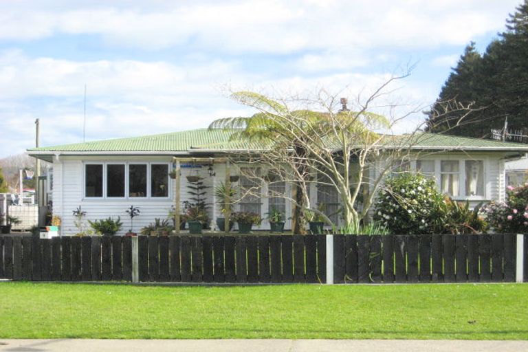 Photo of property in 9 Rata Avenue, Edgecumbe, 3120