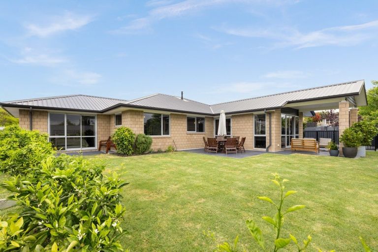 Photo of property in 17 Margaret Avenue, Havelock North, 4130