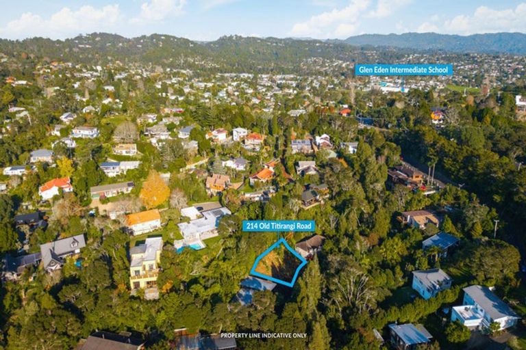 Photo of property in 214 Old Titirangi Road, Titirangi, Auckland, 0604