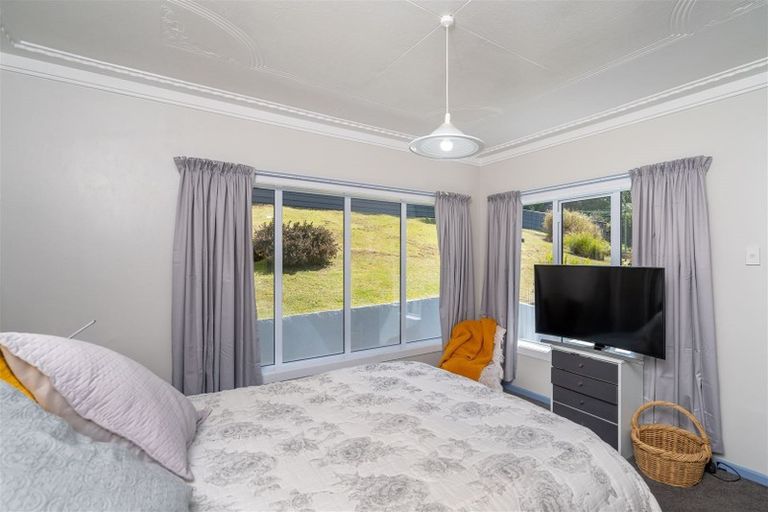 Photo of property in 1 Fox Street, Port Chalmers, 9023