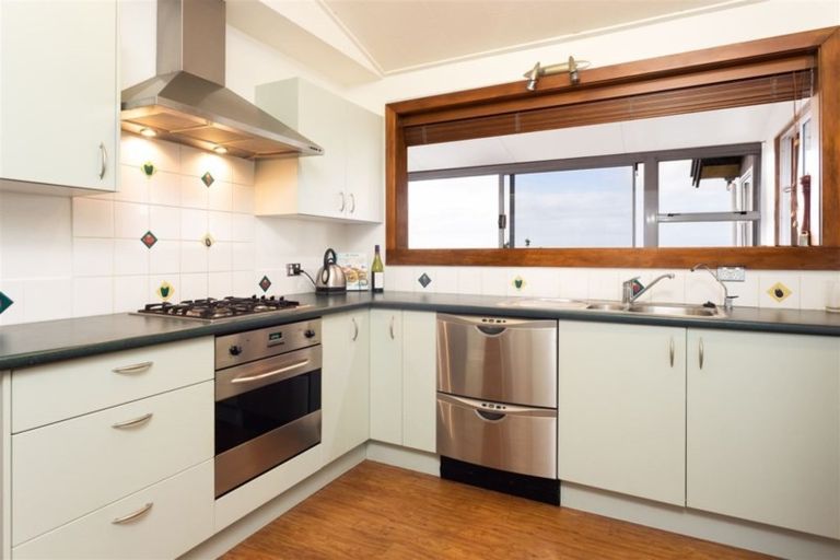 Photo of property in 1/32 Aotea Terrace, Huntsbury, Christchurch, 8022