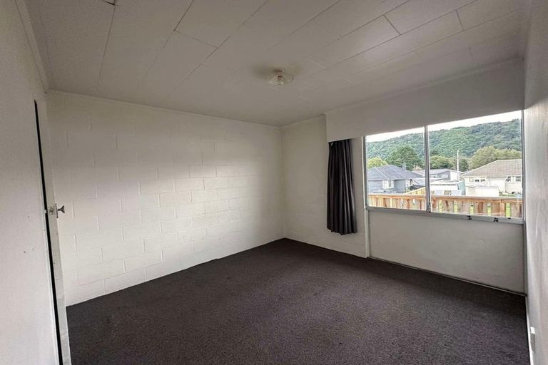Photo of property in 43 Merton Street, Trentham, Upper Hutt, 5018