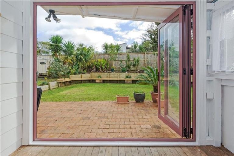 Photo of property in 36 Aronia Way, Goodwood Heights, Auckland, 2105