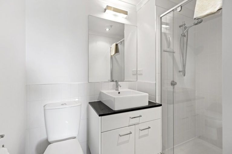 Photo of property in Algarve Apartments, 109/332 Maunganui Road, Mount Maunganui, 3116