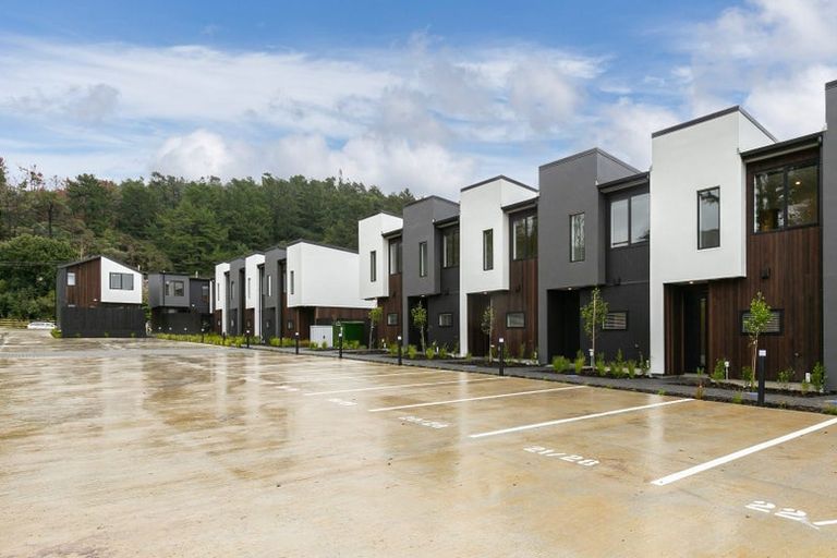 Photo of property in 12/28 Raukawa Street, Stokes Valley, Lower Hutt, 5019