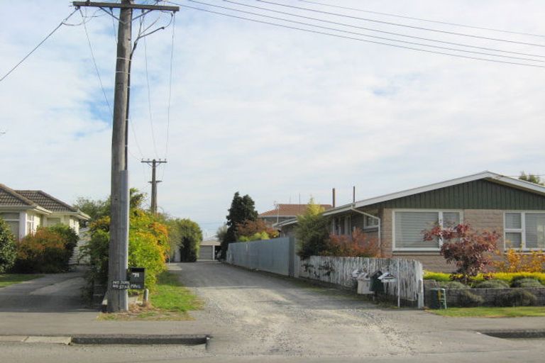 Photo of property in 71 Epsom Road, Sockburn, Christchurch, 8042