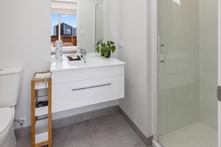 Photo of property in 20 Courage Road, Papakura, 2110