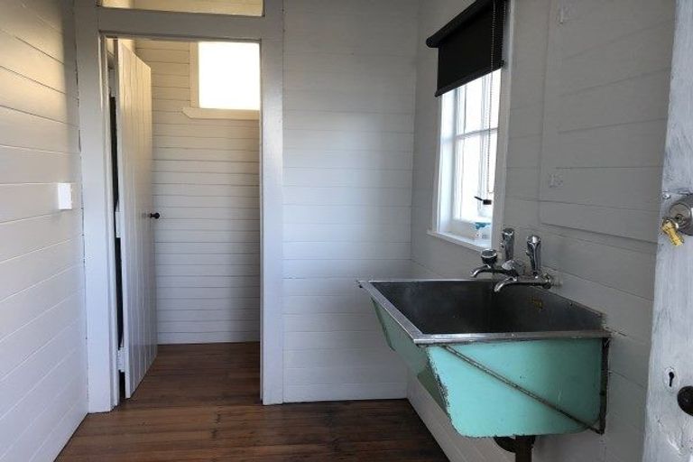 Photo of property in 502 Tremaine Avenue, Takaro, Palmerston North, 4410