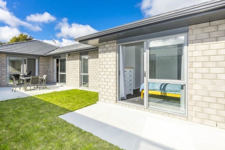 Photo of property in 9 Pattullo Crescent, Wallaceville, Upper Hutt, 5018