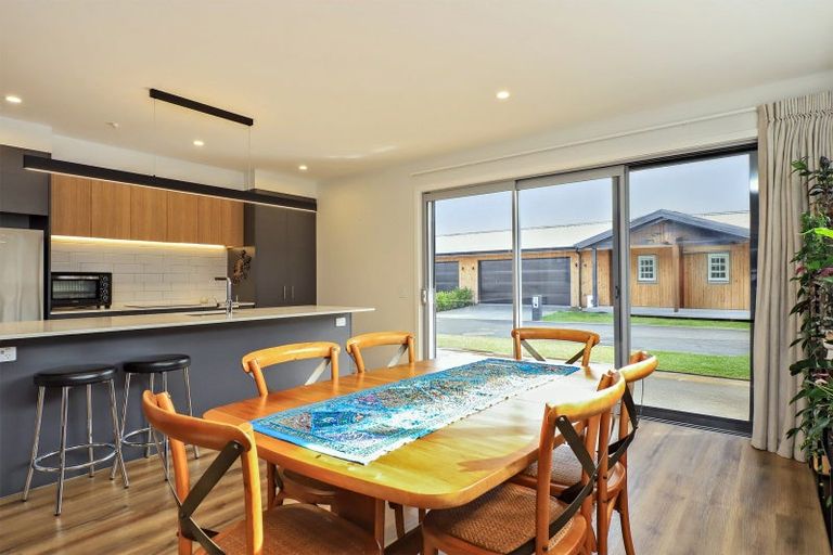 Photo of property in 22 Cassin Place, Taradale, Napier, 4112