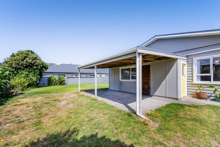 Photo of property in 23 Layard Street, Opunake, 4616