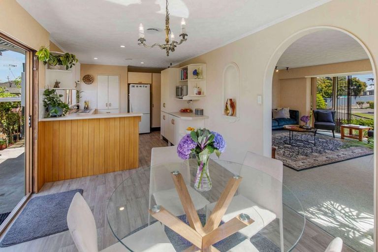 Photo of property in 19 Akepiro Place, Tawhero, Whanganui, 4501