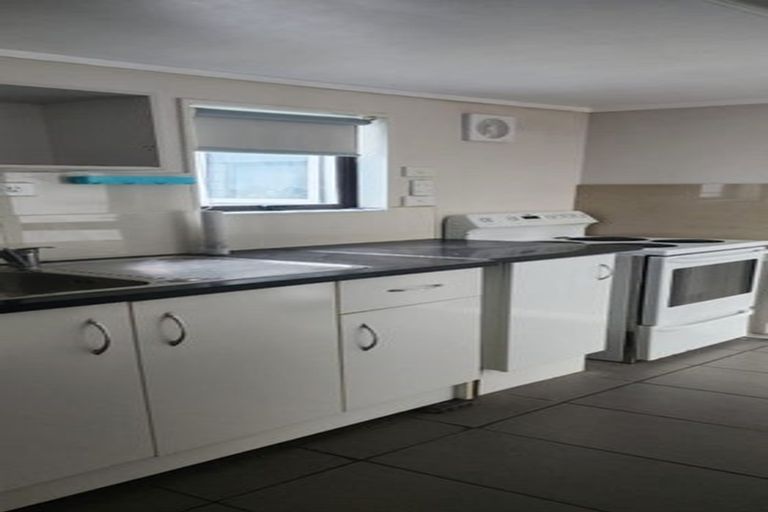 Photo of property in 6 Valonia Street, New Windsor, Auckland, 0600