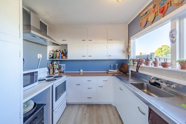 Photo of property in 11 Ashcroft Street, Pirimai, Napier, 4112