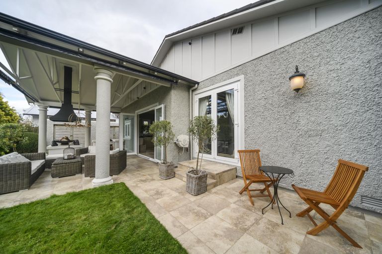 Photo of property in 6 Carlton Avenue, Palmerston North, 4414