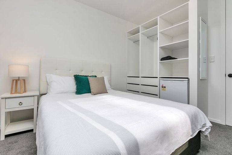 Photo of property in 17g Albert Street, Palmerston North, 4414