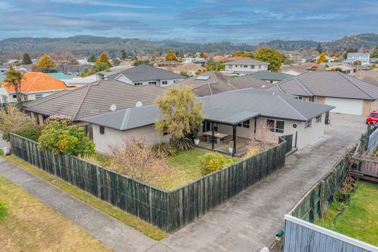 Photo of property in 36 Robertson Street, Glenholme, Rotorua, 3010