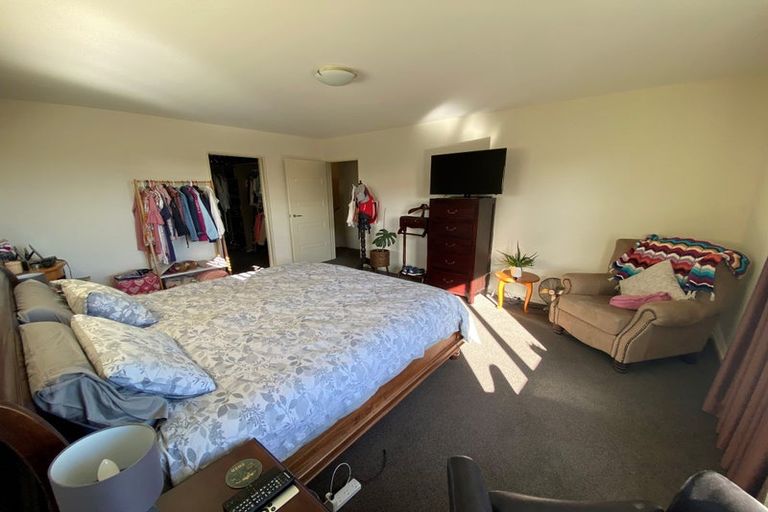 Photo of property in 64 Wairakei Road, Bryndwr, Christchurch, 8052