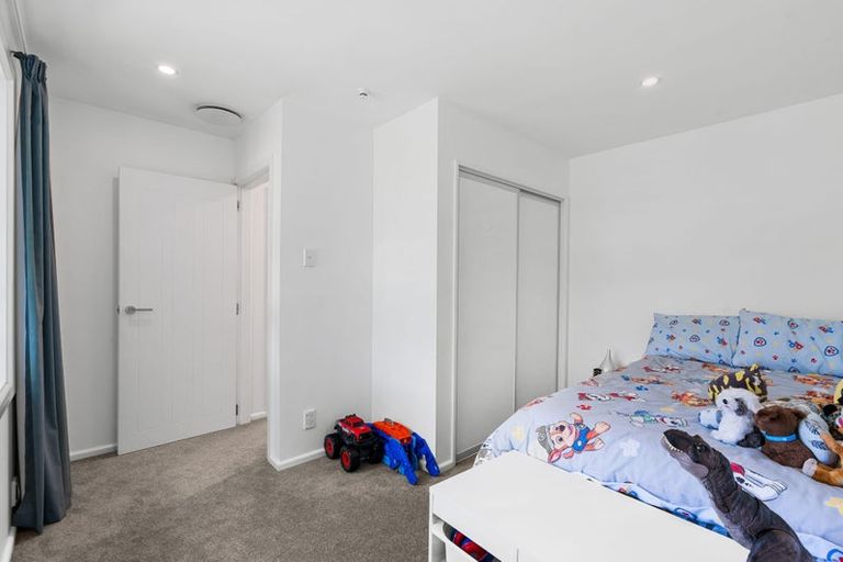 Photo of property in 17 Liverton Crescent, Bishopdale, Christchurch, 8053