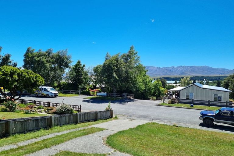 Photo of property in 16 Aorangi Crescent, Lake Tekapo, 7999