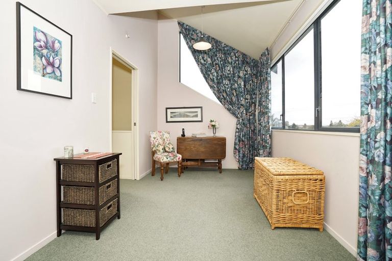 Photo of property in 66 Sandwich Road, St Andrews, Hamilton, 3200