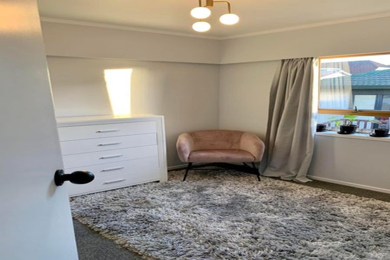 Photo of property in 13 East Street, Papakura, 2110