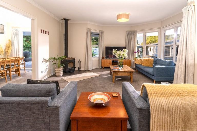 Photo of property in 358 Ngarara Road, Waikanae, 5391