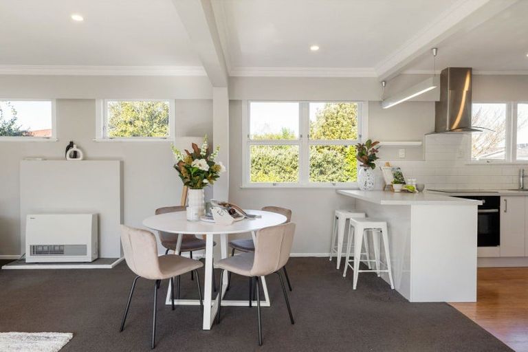 Photo of property in 22a Duncan Road, St Andrews, Hamilton, 3200