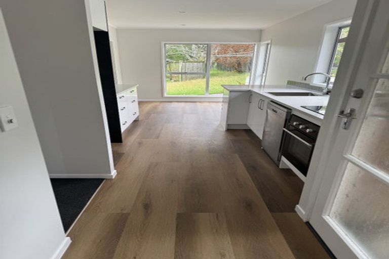 Photo of property in 16 Terra Nova Street, Glen Eden, Auckland, 0602