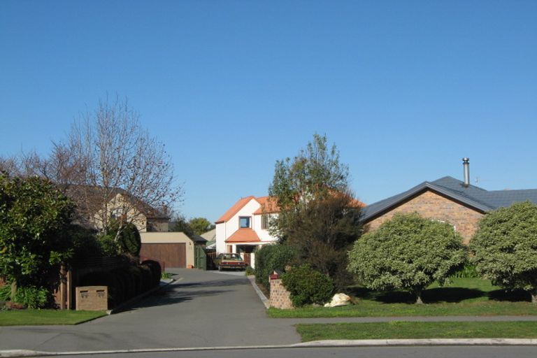 Photo of property in 53 Blue Gum Place, New Brighton, Christchurch, 8083