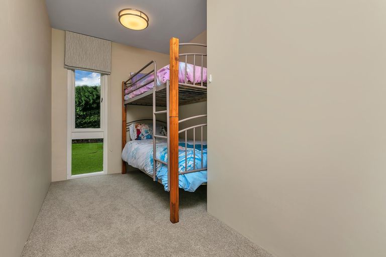 Photo of property in 24/34 Waiwera Place, Waiwera, Orewa, 0994