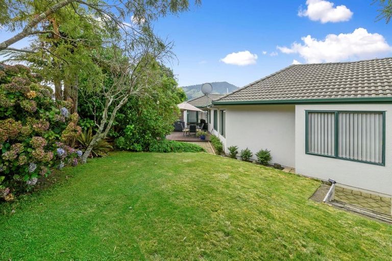 Photo of property in 8 Hoyte Place, Pukehangi, Rotorua, 3015