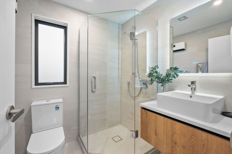 Photo of property in 7/32 Beulah Avenue, Rothesay Bay, Auckland, 0630