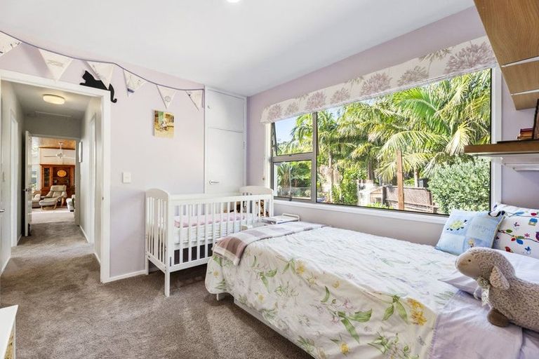 Photo of property in 32 The Circle, Manly, Whangaparaoa, 0930