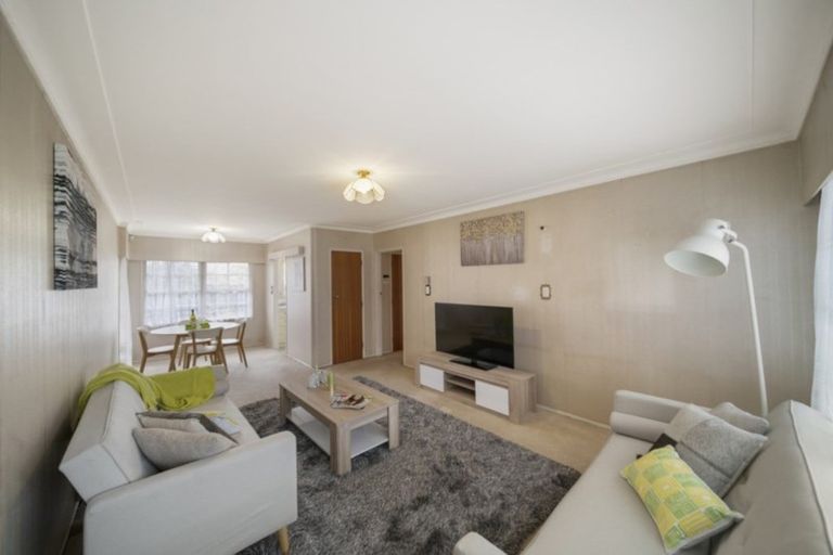 Photo of property in 3/87 Great South Road, Manurewa, Auckland, 2102