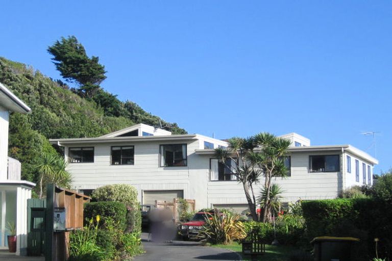 Photo of property in 4 Paua Place, Camborne, Porirua, 5026