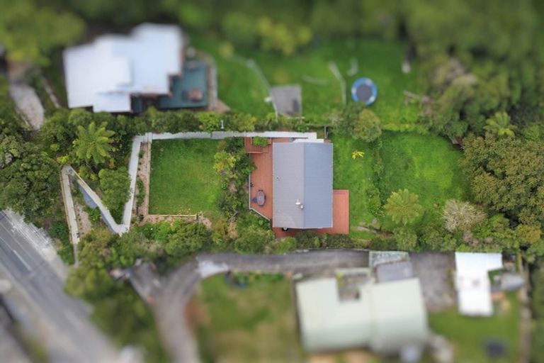 Photo of property in 138 Miromiro Road, Normandale, Lower Hutt, 5010